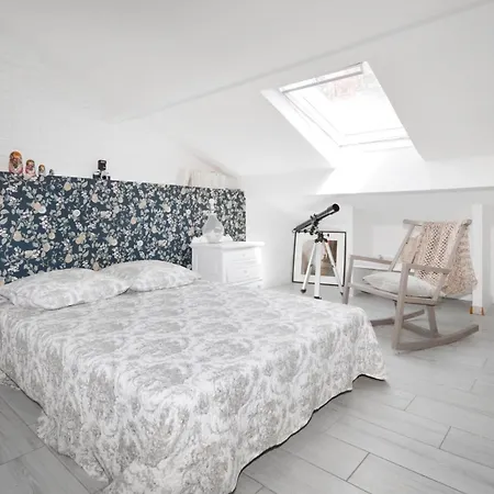 Casa vacanze 3 Bedroom Stunning In Talasani